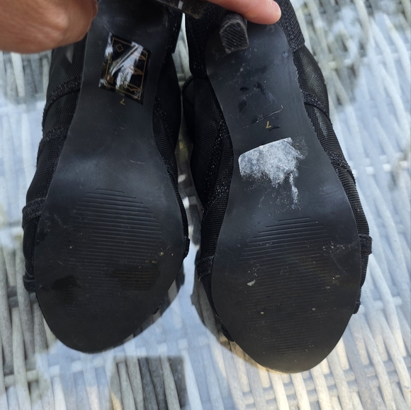 Le Chateau Black Strappy Mesh Heels - Picture 5 of 5